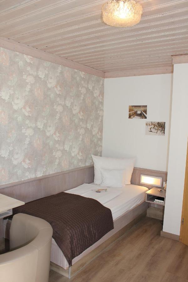 Landhotel Zum Boehm ロート エクステリア 写真