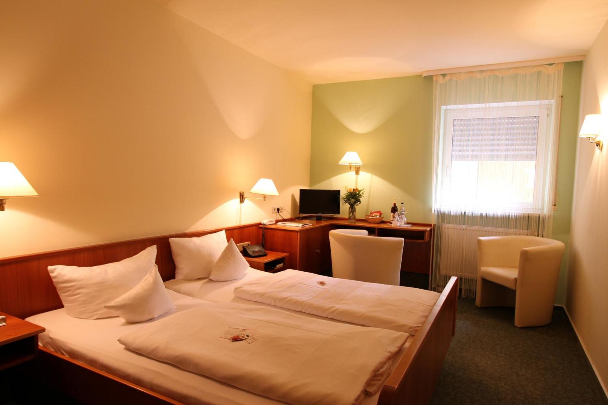 Landhotel Zum Boehm ロート 部屋 写真